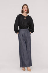 Elastic Waistband Pleated Jeans