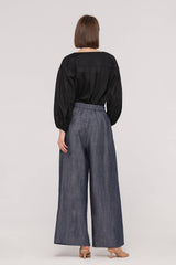 Elastic Waistband Pleated Jeans